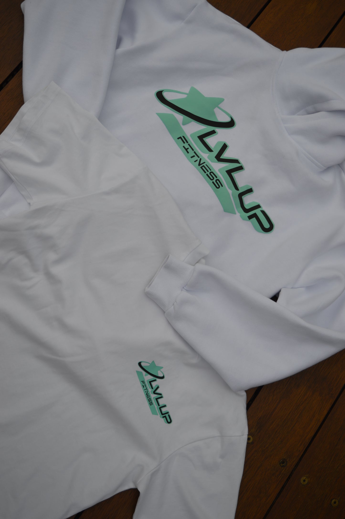 WHITE BUNDLE
